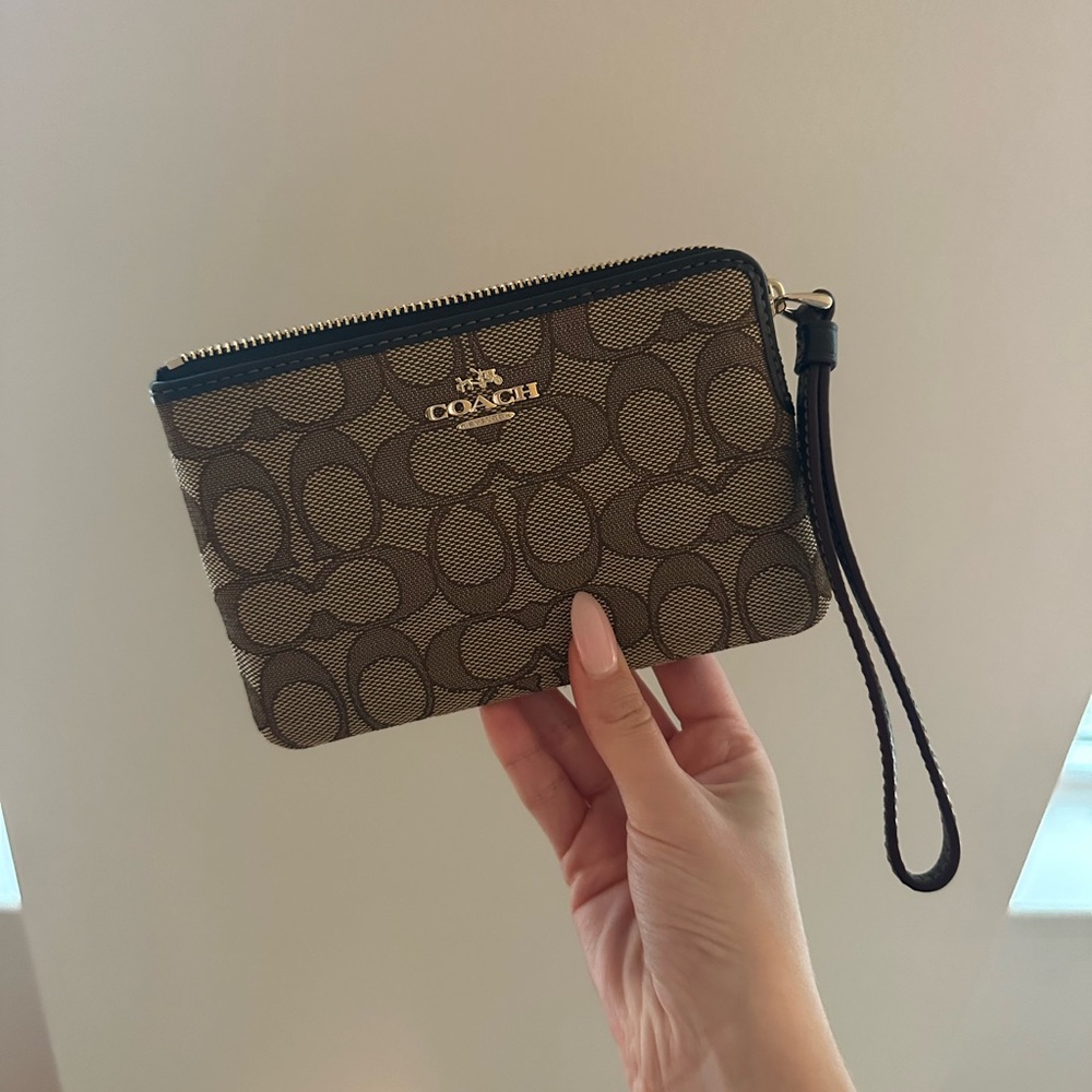 Coach Wristlet Wallet